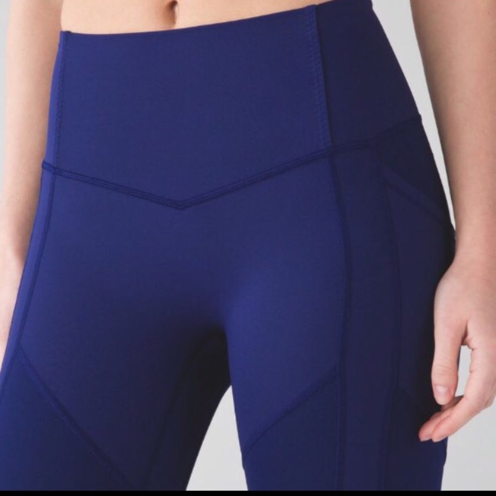 Lululemon All The Right Places Sz 6 EUC